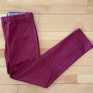 Men’s Hugo Boss Flat Front Chinos